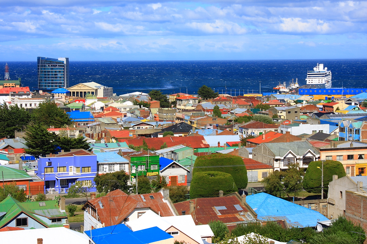 Punta arenas. Пунта-Аренас Чили. Пунта-Аренас город в Чили. Пунта Аренас климатический пояс. Пунта-Аренас достопримечательности.